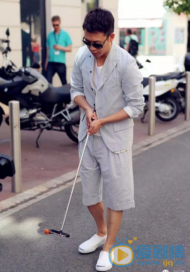 张译活动照 张译参加2015第68届戛纳国际电影节