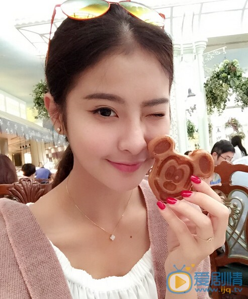 赖雨濛生活照 赖雨濛个人资料生活照赖雨濛个人简介