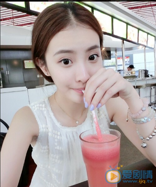 赖雨濛生活照 赖雨濛个人资料生活照赖雨濛个人简介