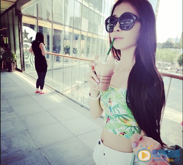 赖雨濛生活照 赖雨濛个人资料生活照赖雨濛个人简介