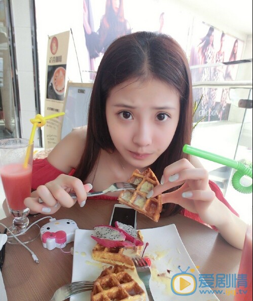 赖雨濛生活照 赖雨濛个人资料生活照赖雨濛个人简介