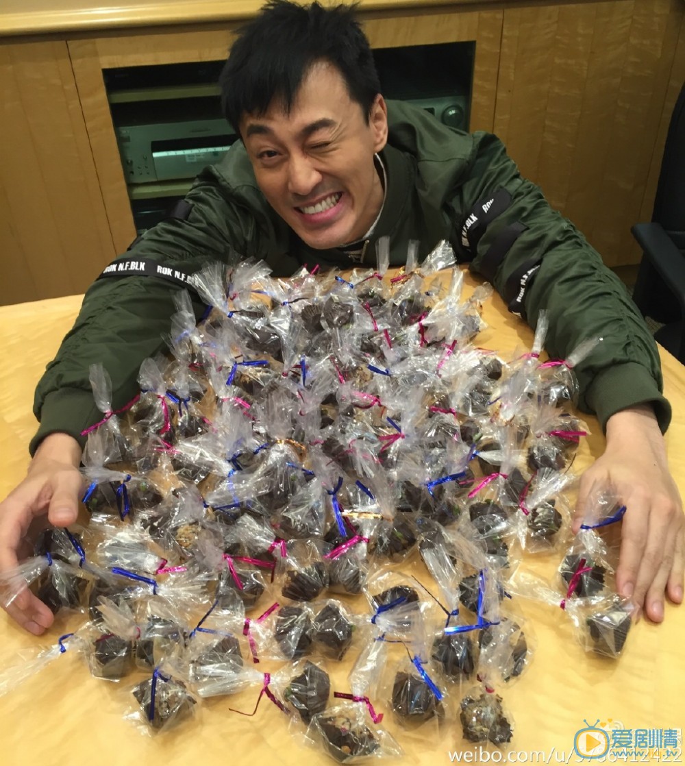 林峯逗比表情包 林峯高清写真_林峯高清剧照