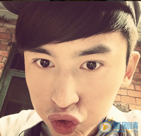 张哲瀚生活照 张哲瀚个人资料介绍简介张哲瀚生活照