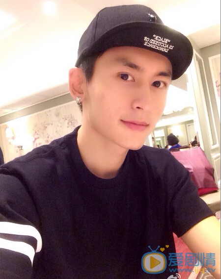 张哲瀚生活照 张哲瀚个人资料介绍简介张哲瀚生活照