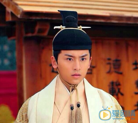 张哲瀚《美人制造》剧照 张哲瀚个人资料介绍简介张哲瀚高清照片