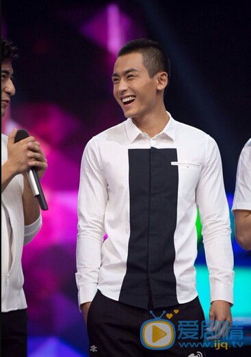 张哲瀚综艺照 张哲瀚个人资料介绍简介张哲瀚高清照片