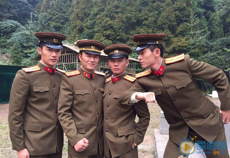 张哲瀚与人合照 张哲瀚个人资料介绍简介张哲瀚高清照片