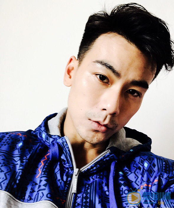 戴向宇生活照 戴向宇高清写真_戴向宇高清剧照