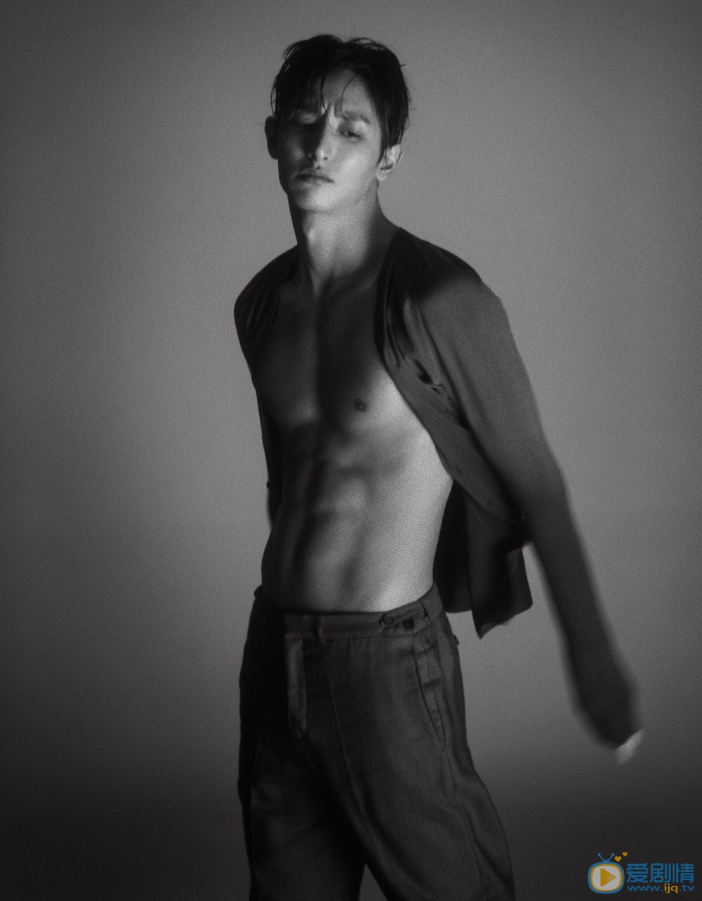 李洙赫肌肉照 李洙赫高清写真_李洙赫高清剧照
