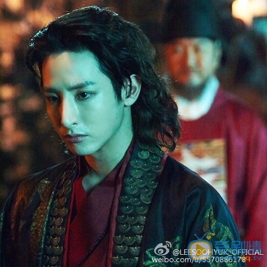 李洙赫《夜行书生》剧照 李洙赫高清写真_李洙赫高清剧照