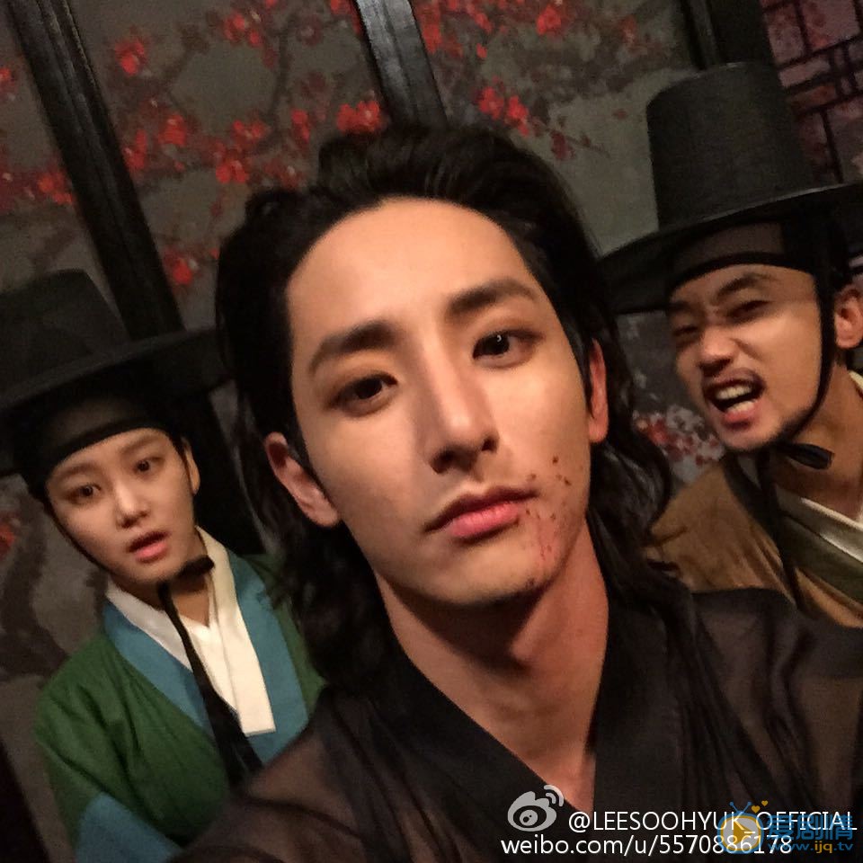 李洙赫《夜行书生》剧照 李洙赫高清写真_李洙赫高清剧照
