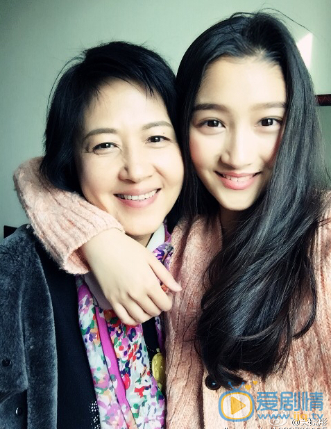 关晓彤生活照 关晓彤高清写真_关晓彤高清剧照