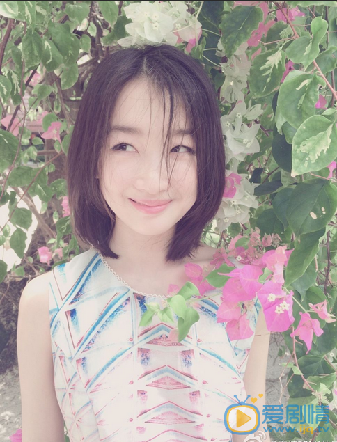 周冬雨生活照 周冬雨高清写真_周冬雨高清剧照
