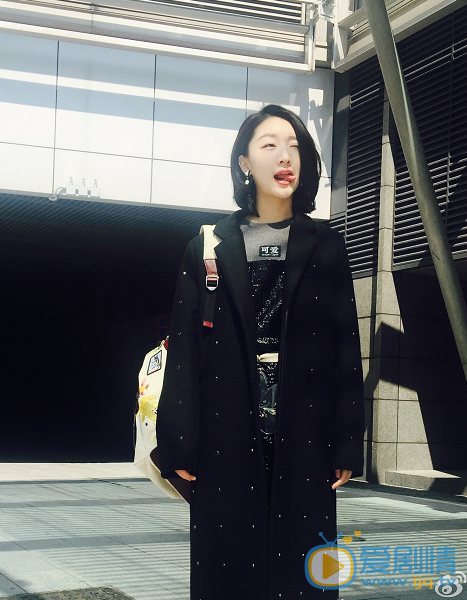 周冬雨生活照 周冬雨高清写真_周冬雨高清剧照