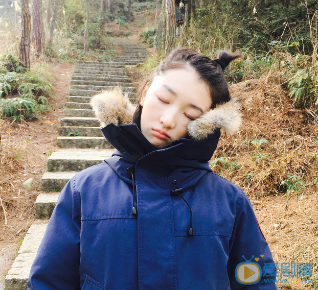 周冬雨生活照 周冬雨高清写真_周冬雨高清剧照