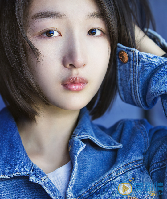 周冬雨生活照 周冬雨高清写真_周冬雨高清剧照