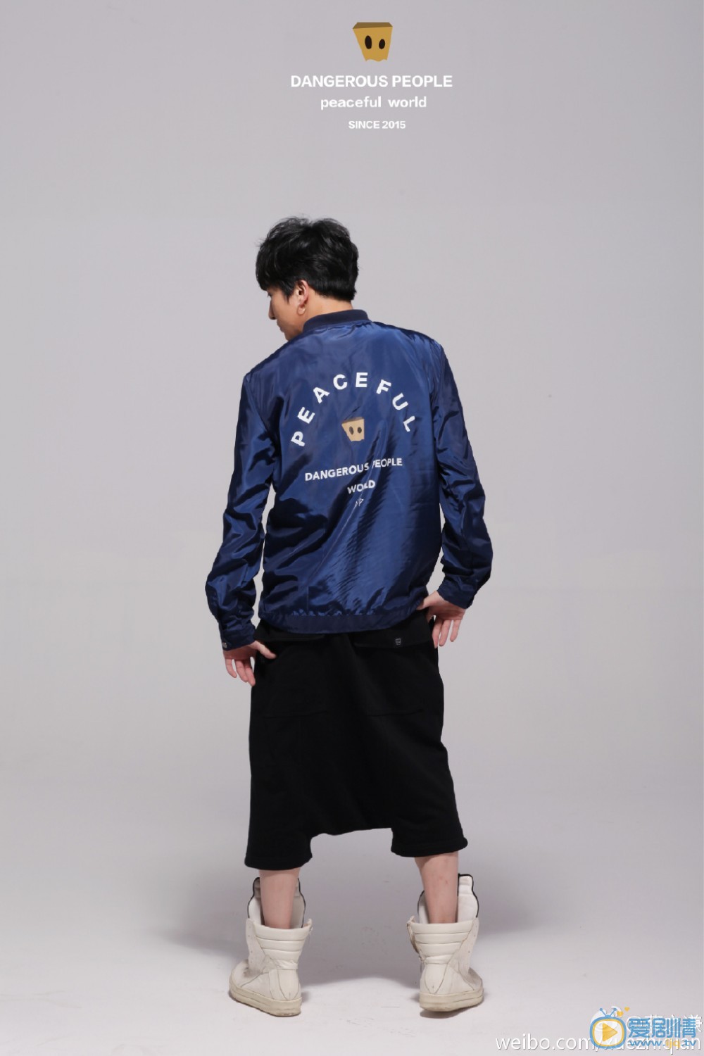 薛之谦衣服时装秀 薛之谦高清写真_薛之谦高清剧照