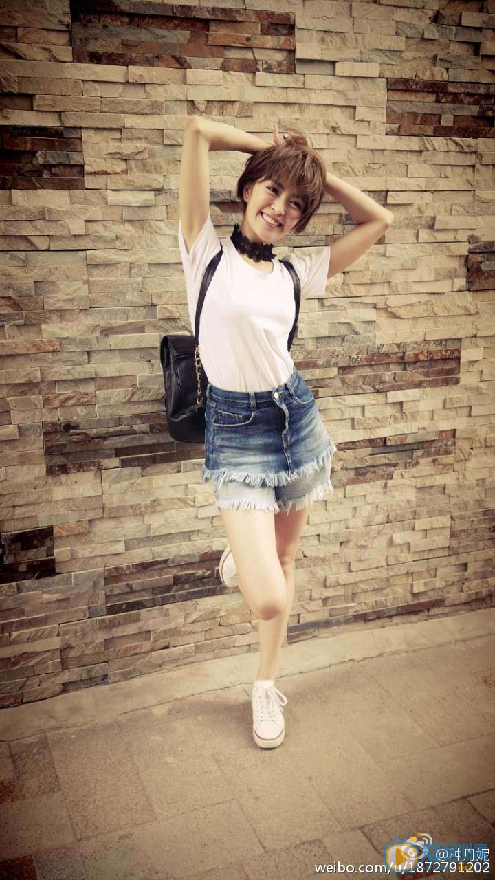 种丹妮随性街拍 种丹妮高清写真_种丹妮高清剧照