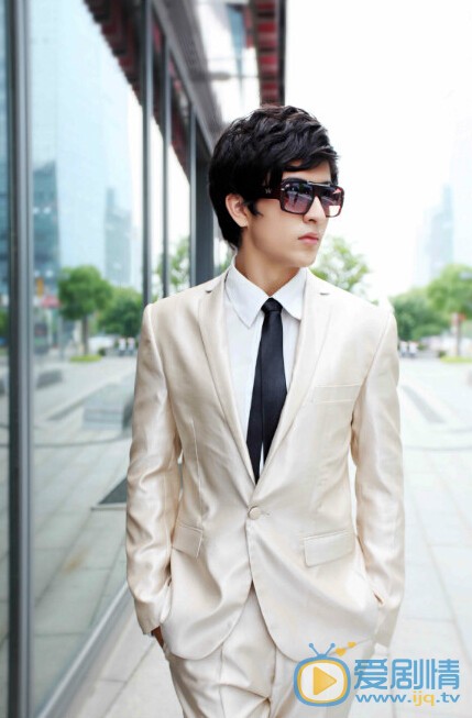 米热个人写真 米热个人资料介绍简介米热高清照片