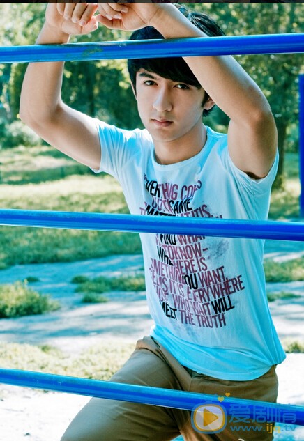 米热个人写真 米热个人资料介绍简介米热高清照片