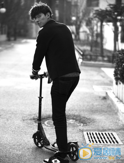 李子峰街拍写真 李子峰高清写真_李子峰高清剧照