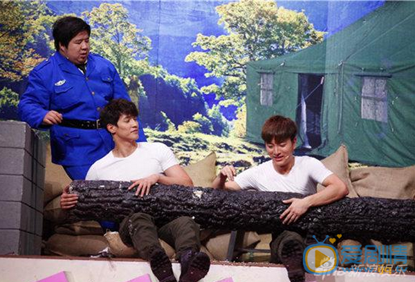 李子峰参加我们都爱笑 李子峰高清写真_李子峰高清剧照