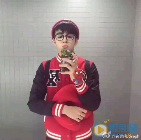 曾舜晞帽子自拍 曾舜晞高清写真_曾舜晞高清剧照