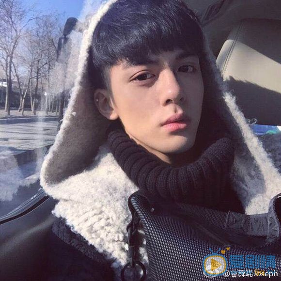 曾舜晞帽子自拍 曾舜晞高清写真_曾舜晞高清剧照