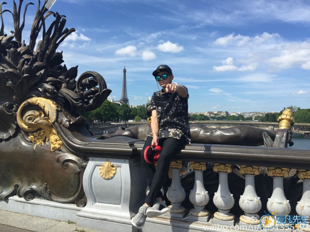 吴亦凡自拍生活照 吴亦凡高清写真_吴亦凡高清剧照