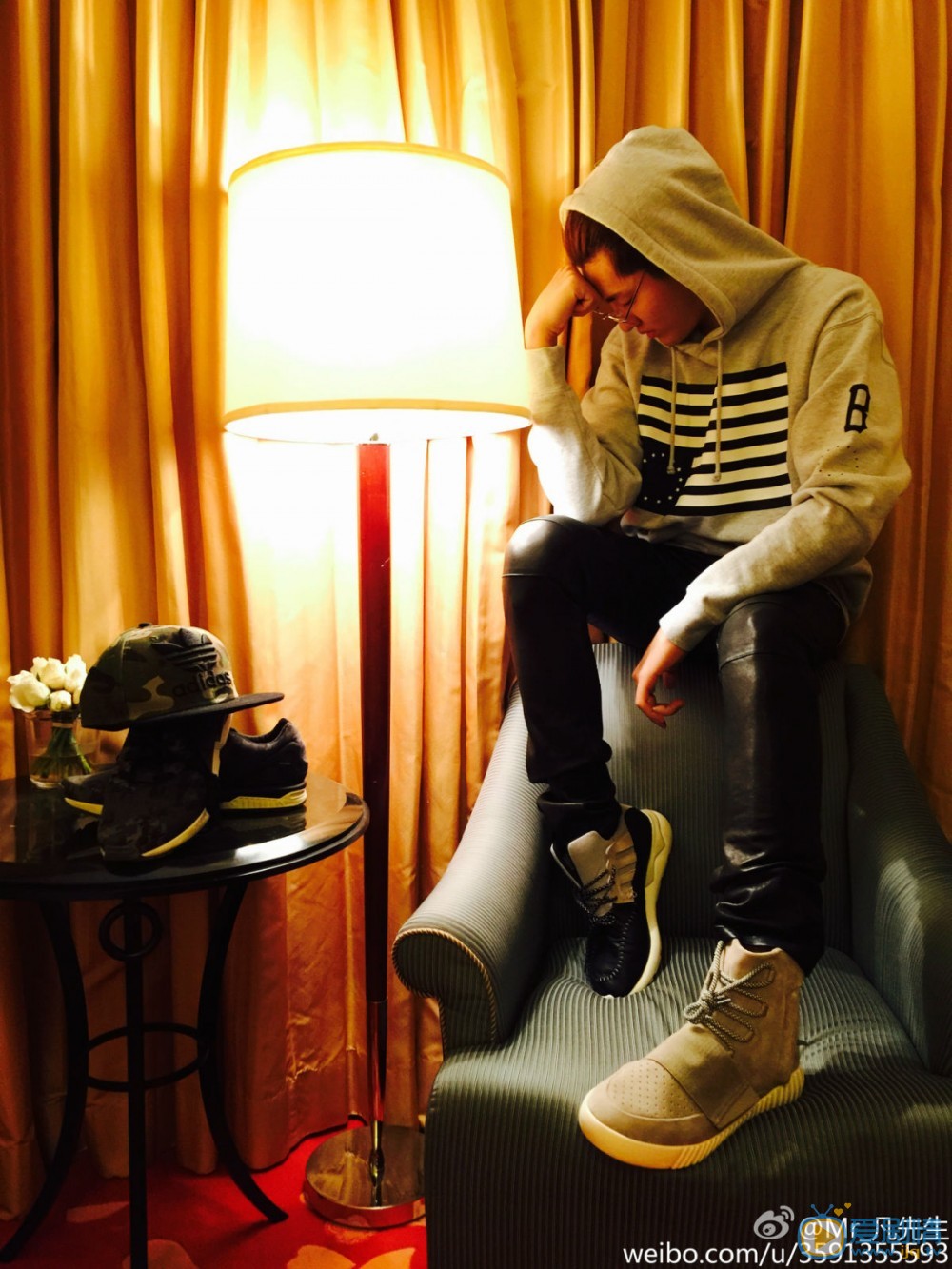 吴亦凡自拍生活照 吴亦凡高清写真_吴亦凡高清剧照