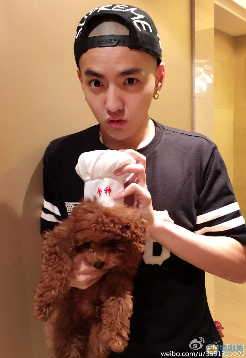 吴亦凡自拍生活照 吴亦凡高清写真_吴亦凡高清剧照