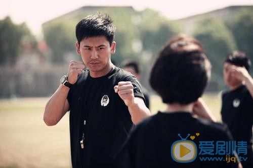 于晓光《鹰巢之预备警官》剧照 于晓光高清写真_于晓光高清剧照