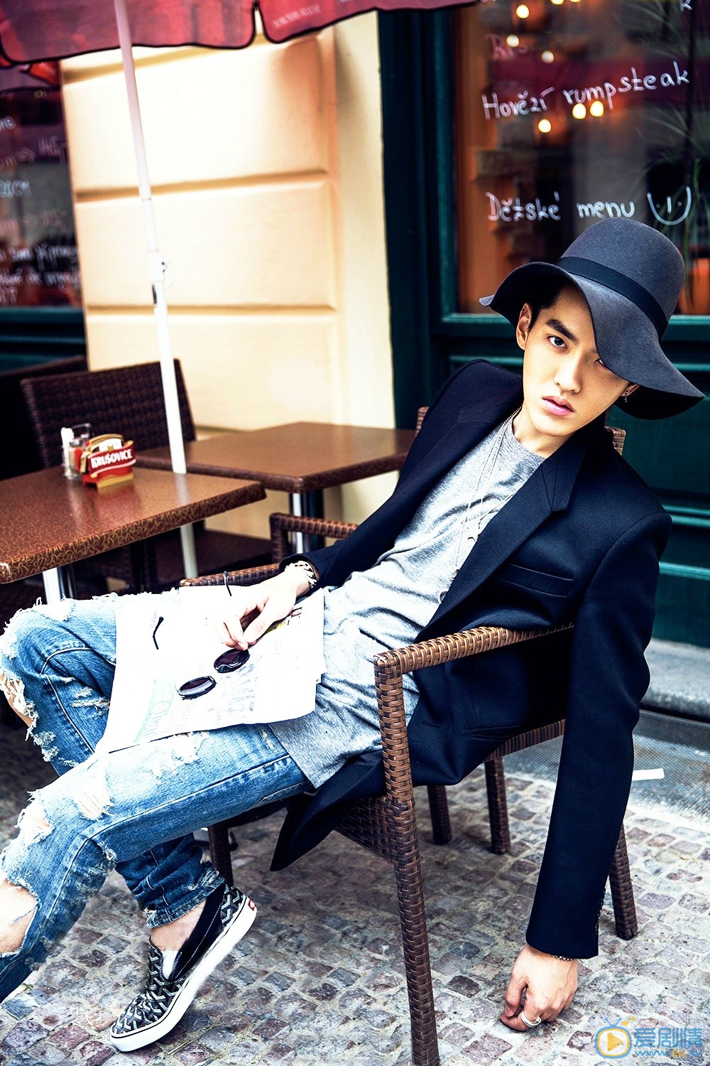 吴亦凡时尚街拍照 吴亦凡高清写真_吴亦凡高清剧照