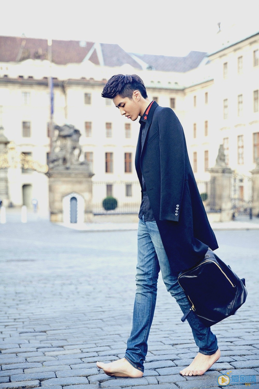 吴亦凡时尚街拍照 吴亦凡高清写真_吴亦凡高清剧照