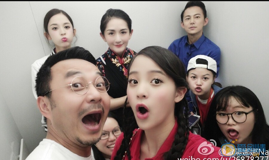 欧阳娜娜家人合影 欧阳娜娜个人资料介绍简介欧阳娜娜高清照