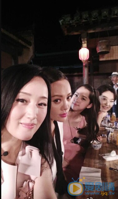 欧阳娜娜家人合影 欧阳娜娜个人资料介绍简介欧阳娜娜高清照