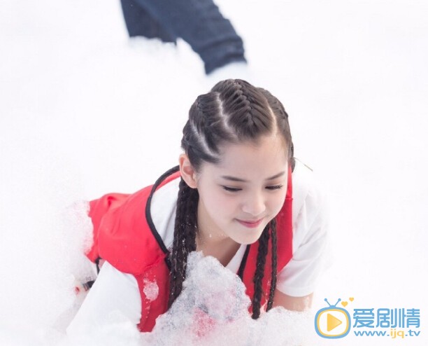 欧阳娜娜家人合影 欧阳娜娜个人资料介绍简介欧阳娜娜高清照
