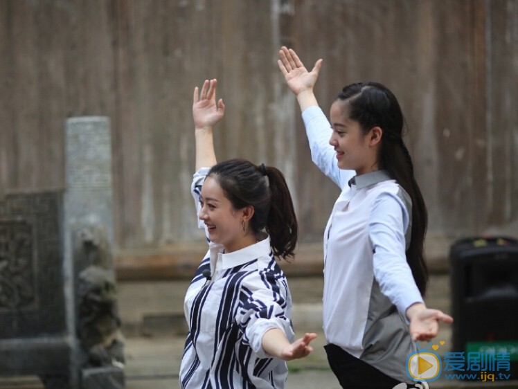 欧阳娜娜家人合影 欧阳娜娜个人资料介绍简介欧阳娜娜高清照