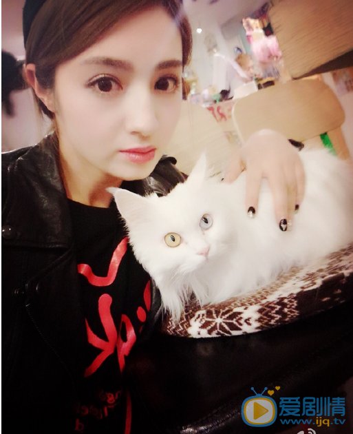 麦迪娜生活照 麦迪娜高清写真_麦迪娜高清剧照