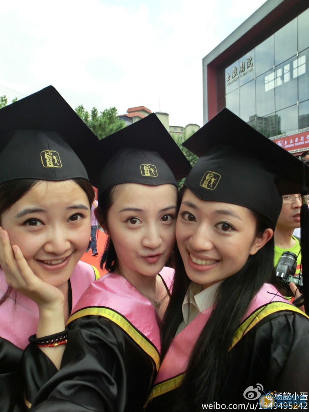 杨懿毕业照 杨懿高清写真_杨懿高清剧照