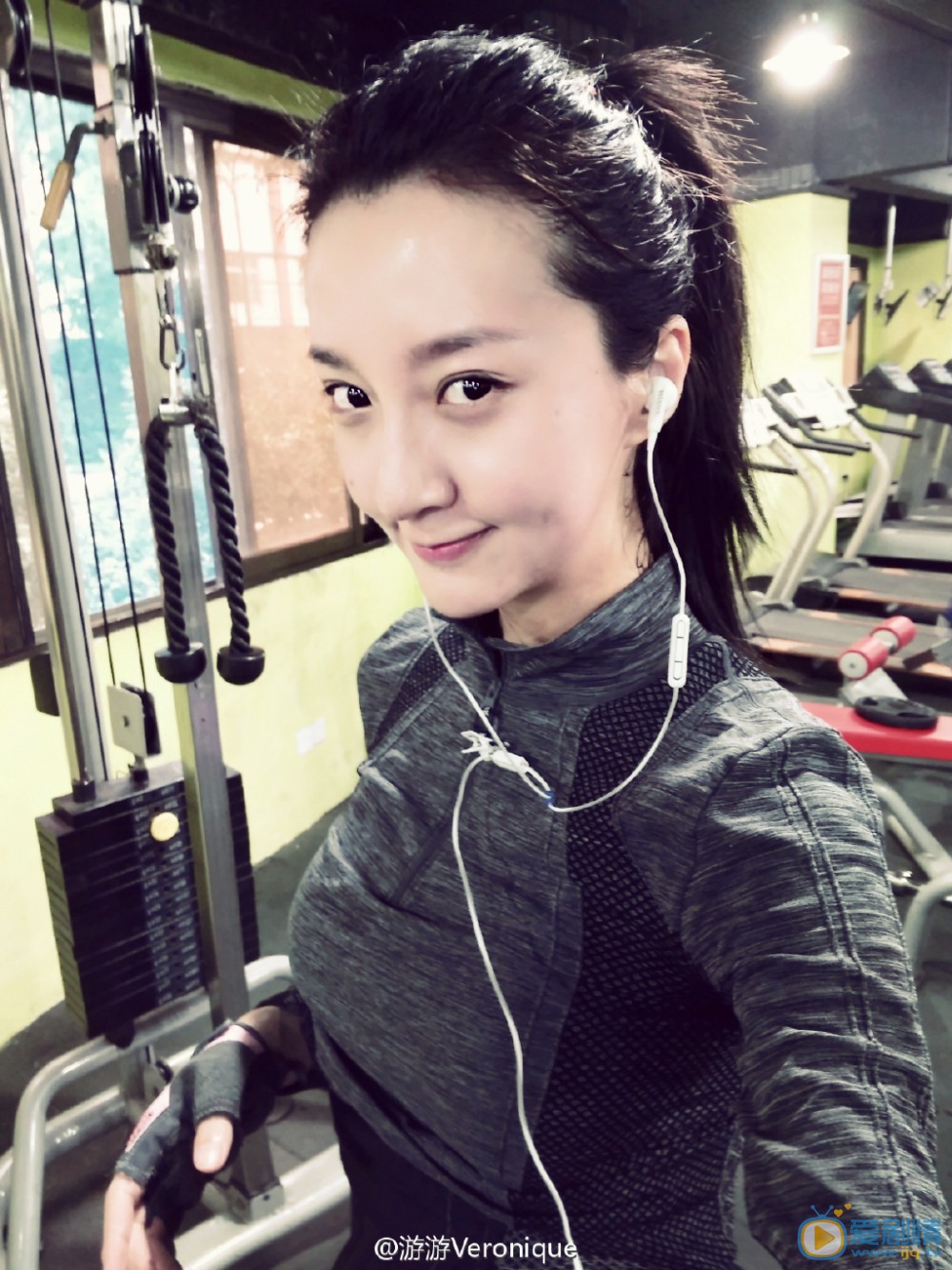 郑雅文微博配图写真 郑雅文高清写真_郑雅文高清剧照