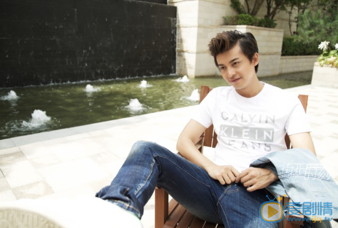 李佳航街拍写真 李佳航高清写真_李佳航高清剧照