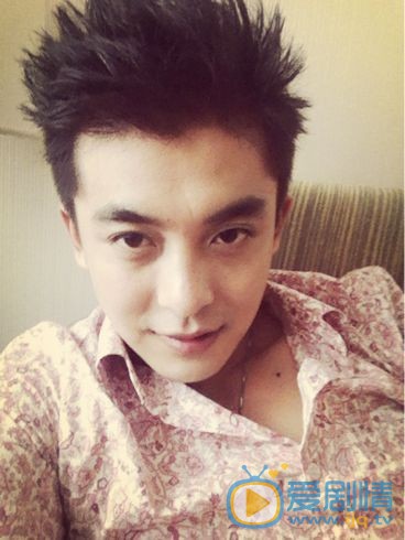 李佳航生活照 李佳航高清写真_李佳航高清剧照