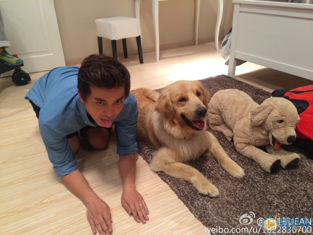 李佳航生活照 李佳航高清写真_李佳航高清剧照