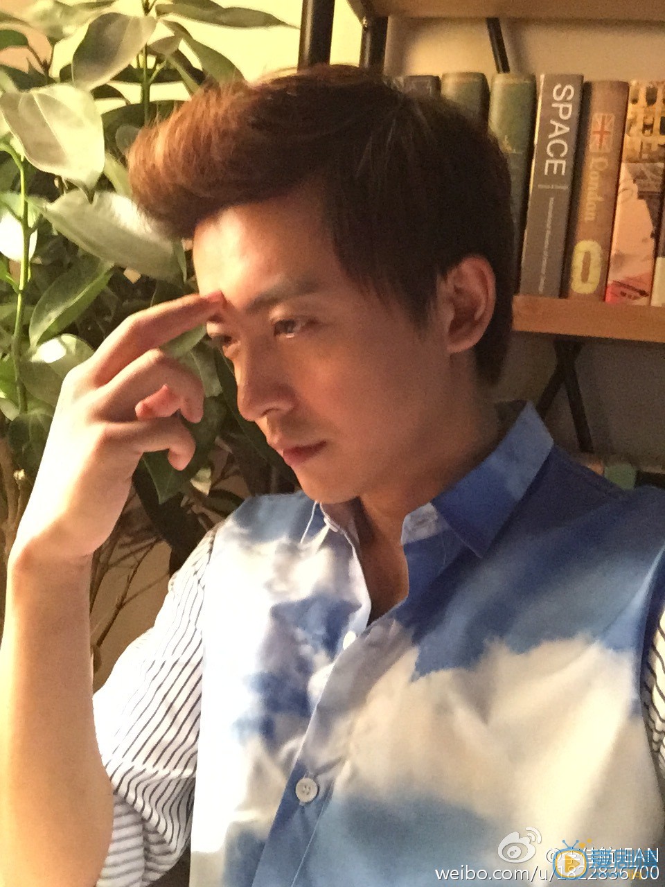 李佳航生活照 李佳航高清写真_李佳航高清剧照