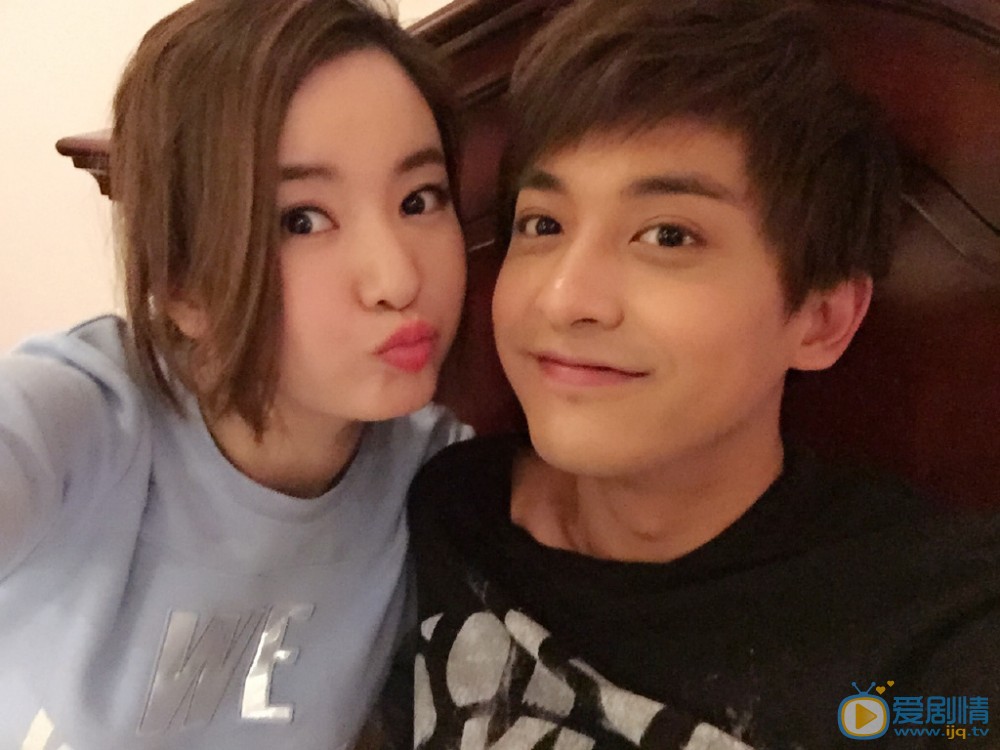 李佳航生活照 李佳航高清写真_李佳航高清剧照