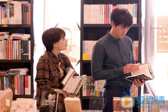 杨玏《王子咖啡店》剧照 王子咖啡店剧照