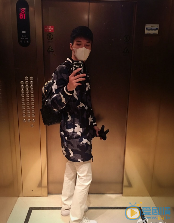 李泰活动照 李泰高清写真_李泰高清剧照