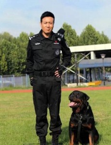 警花与警犬将播 于和伟从“铁面诸葛亮”变身为国民特务 双重身份上演