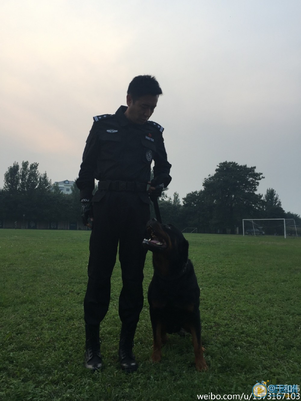 于和伟《警花与警犬》剧照 于和伟高清写真_于和伟高清剧照